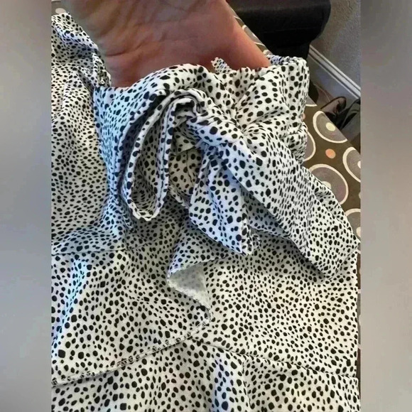 Black and White Handmade Skirt Polka Dots Small Bow, 16 Inches Fun Ruffle Casual - Picture 5 of 9